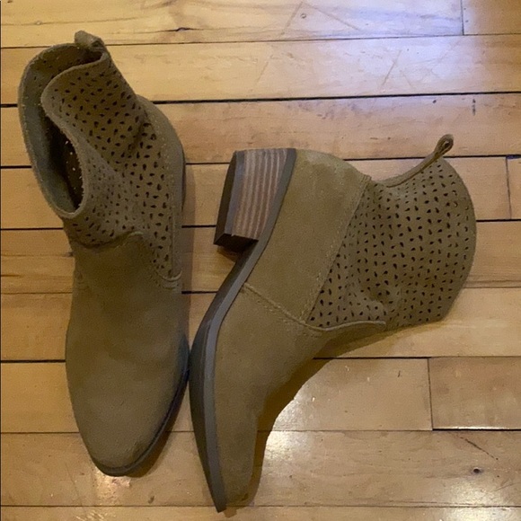 Booties - Picture 2 of 4